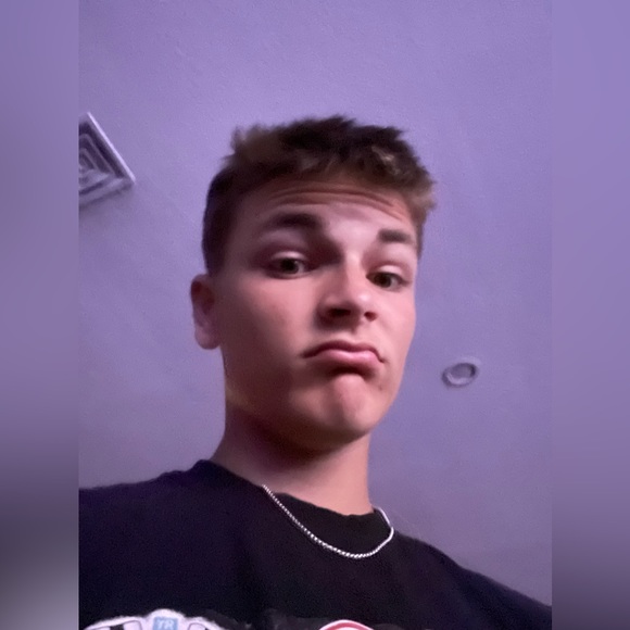 Meet your Posher, Zachary - Picture 2 of 8